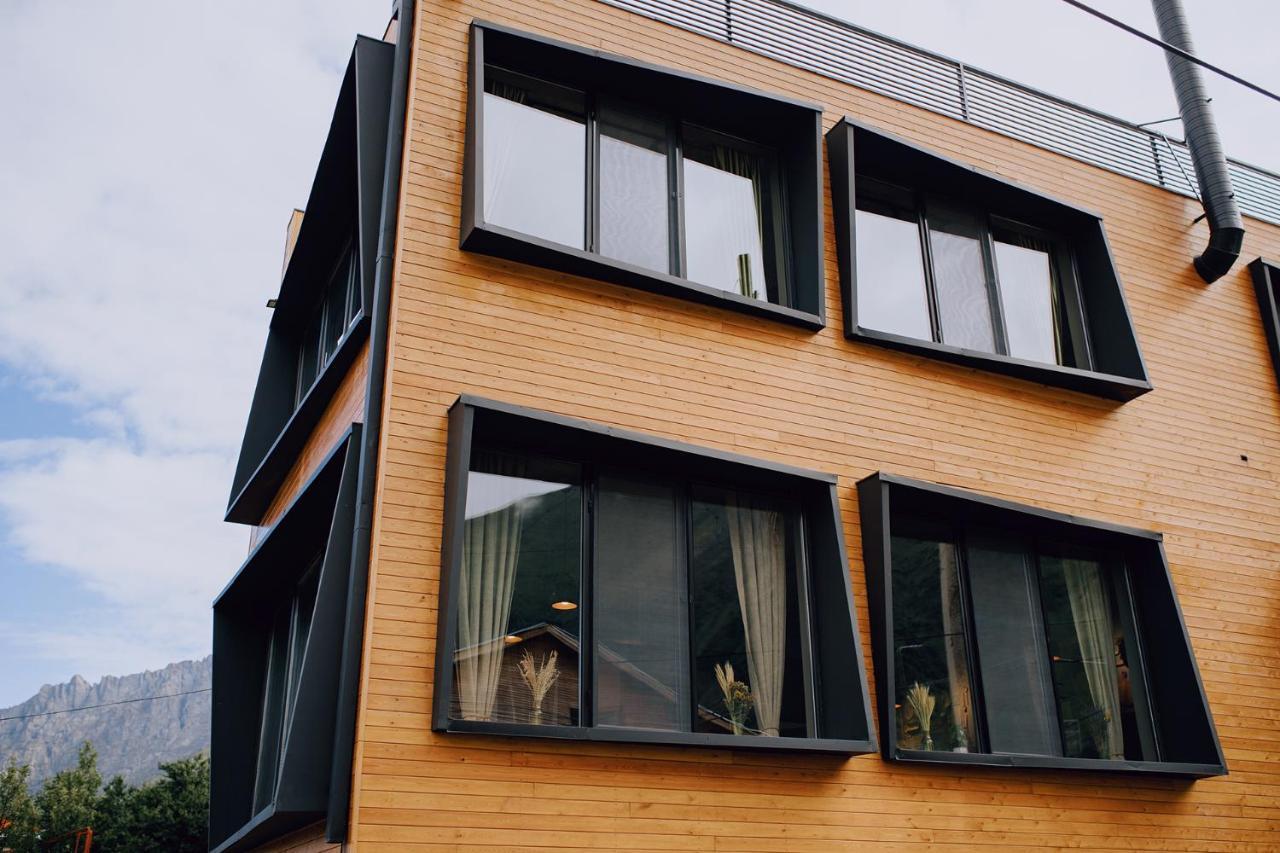 Northgate Hotel Kazbegi ภายนอก รูปภาพ