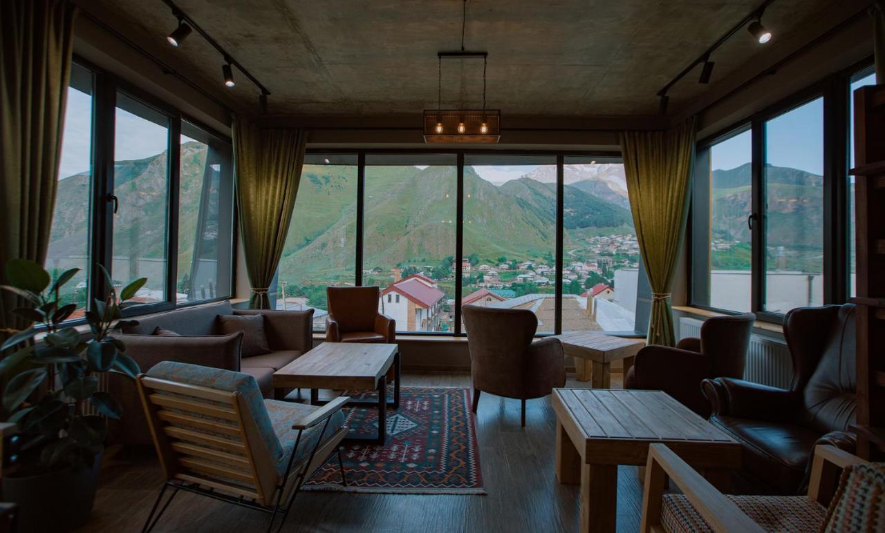 Northgate Hotel Kazbegi ภายนอก รูปภาพ