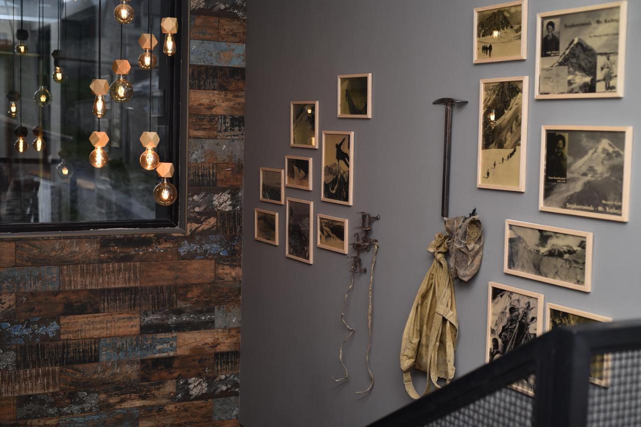 Northgate Hotel Kazbegi ภายนอก รูปภาพ