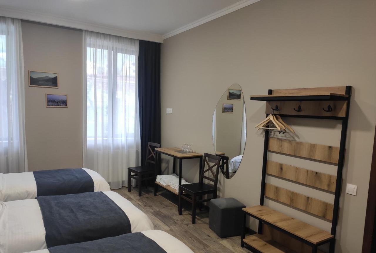 Northgate Hotel Kazbegi ภายนอก รูปภาพ