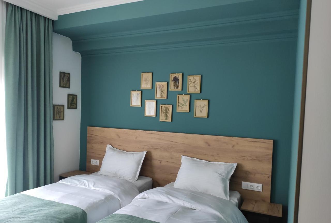 Northgate Hotel Kazbegi ภายนอก รูปภาพ