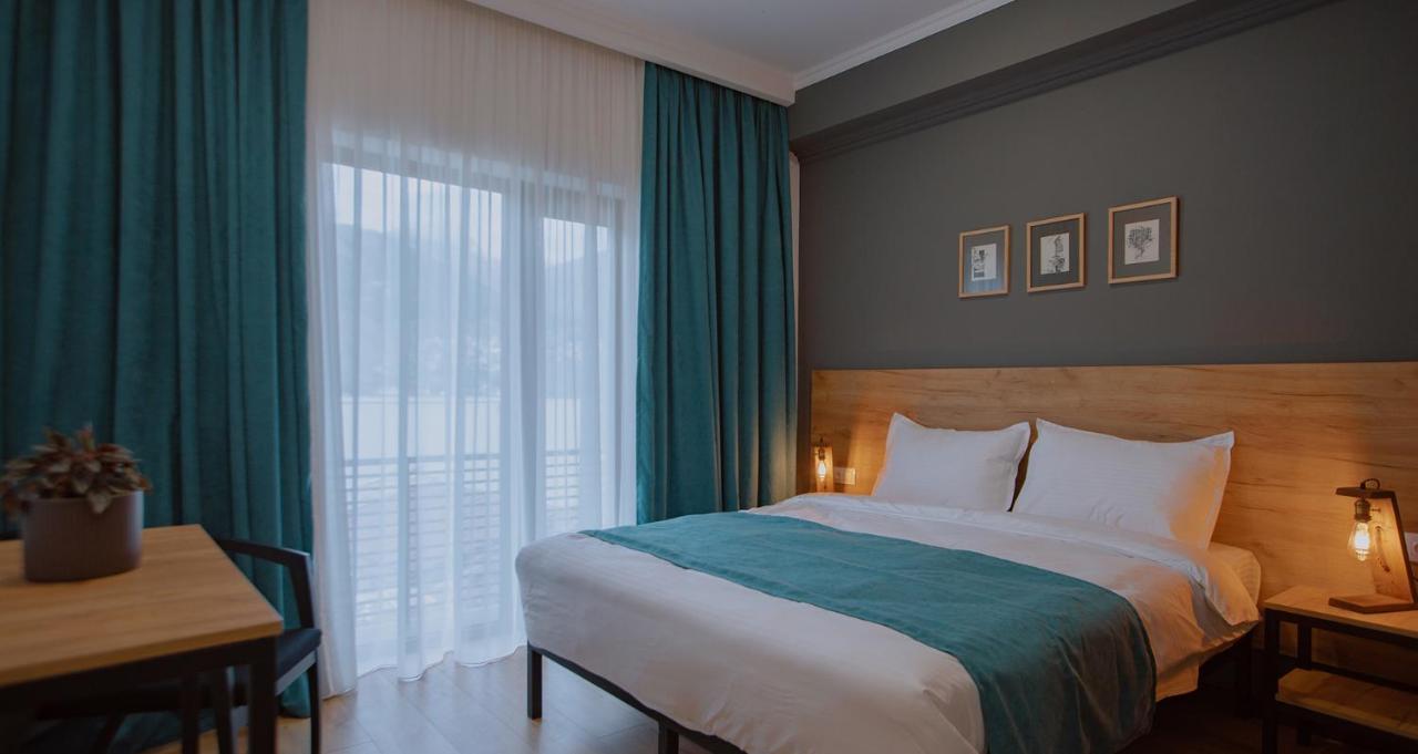 Northgate Hotel Kazbegi ภายนอก รูปภาพ
