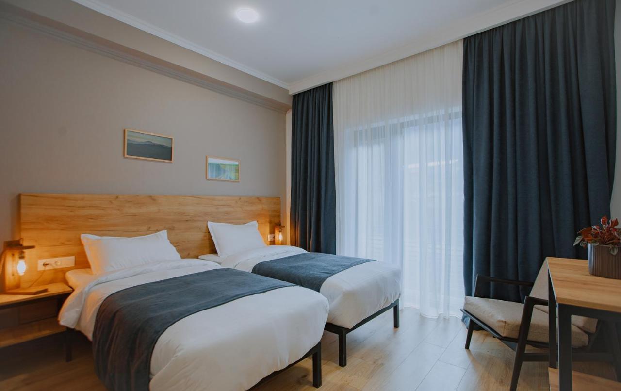Northgate Hotel Kazbegi ภายนอก รูปภาพ