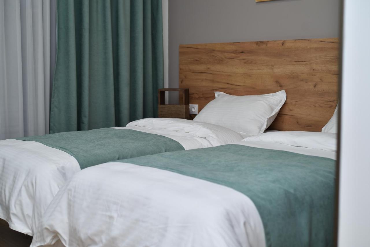 Northgate Hotel Kazbegi ภายนอก รูปภาพ