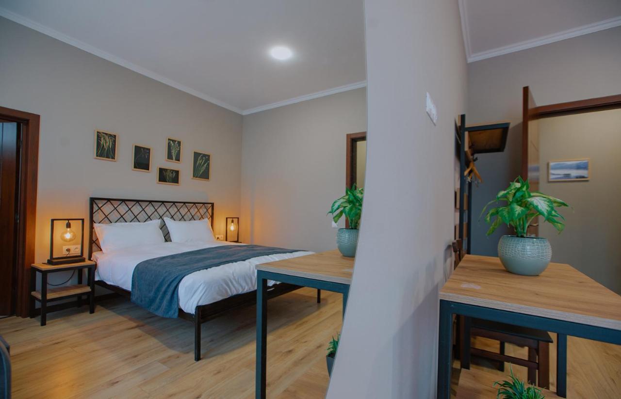 Northgate Hotel Kazbegi ภายนอก รูปภาพ